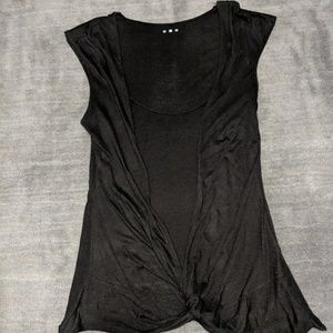 ✨Three Dots✨ Knot-tie Workout Tee - Sz. S